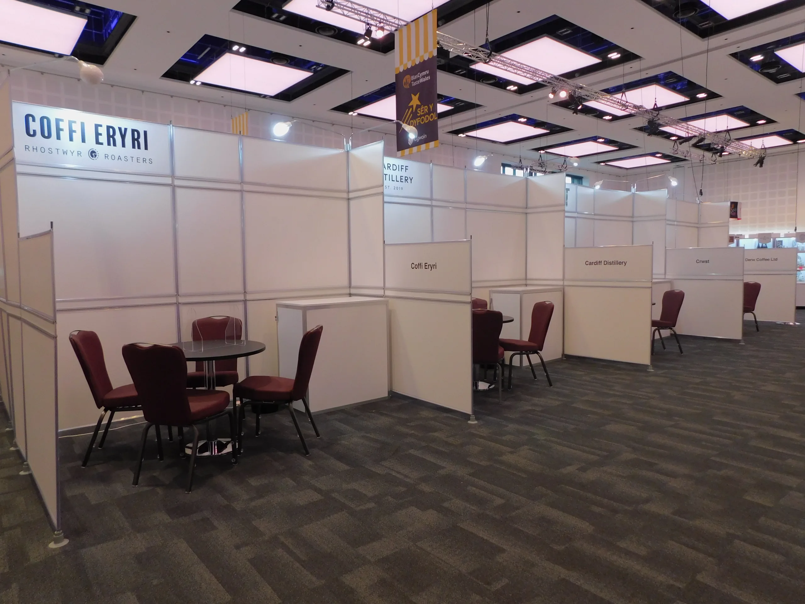 Shell scheme exhibition stands